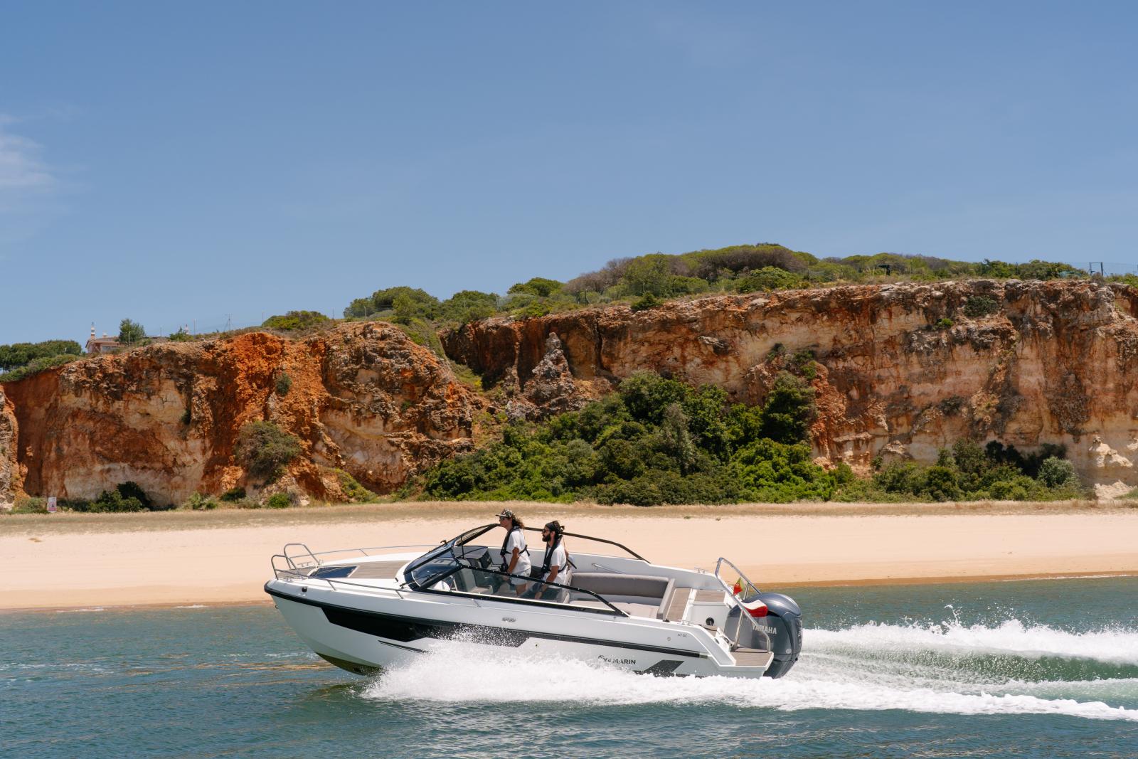 Yamarin 67 DC Cuddy Cabin | Yamarin Powerboats USA